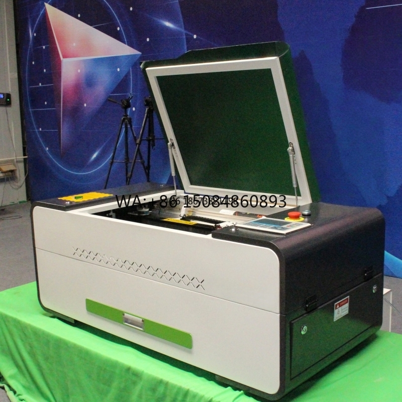 Máquina de Corte e Gravação a  - Acrylic Cutting Machine avaliação e preço